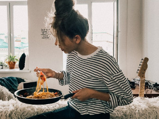 Mananci foarte repede