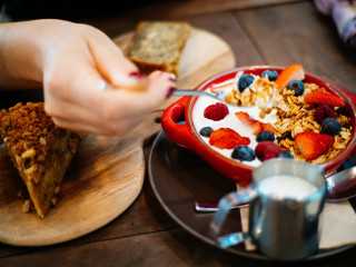 Consumi prea multe alimente procesate