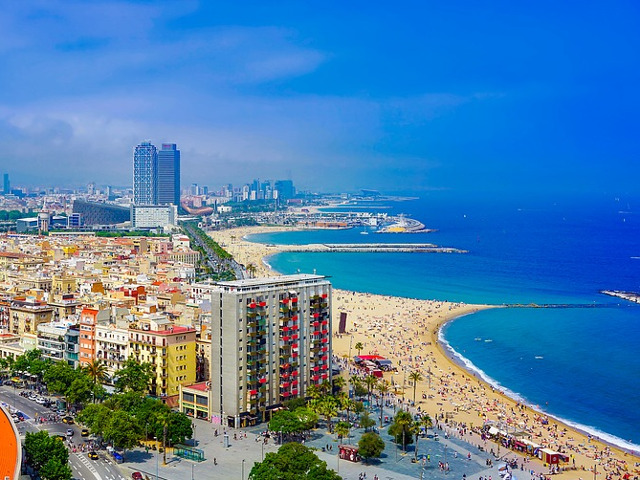 Destinatia perfecta si pentru iubitorii de plaja...