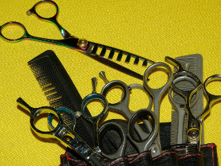 Aspectul ustensilelor si a locului in care te spala pe cap