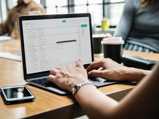 Nu uita sa raspunzi in timp util