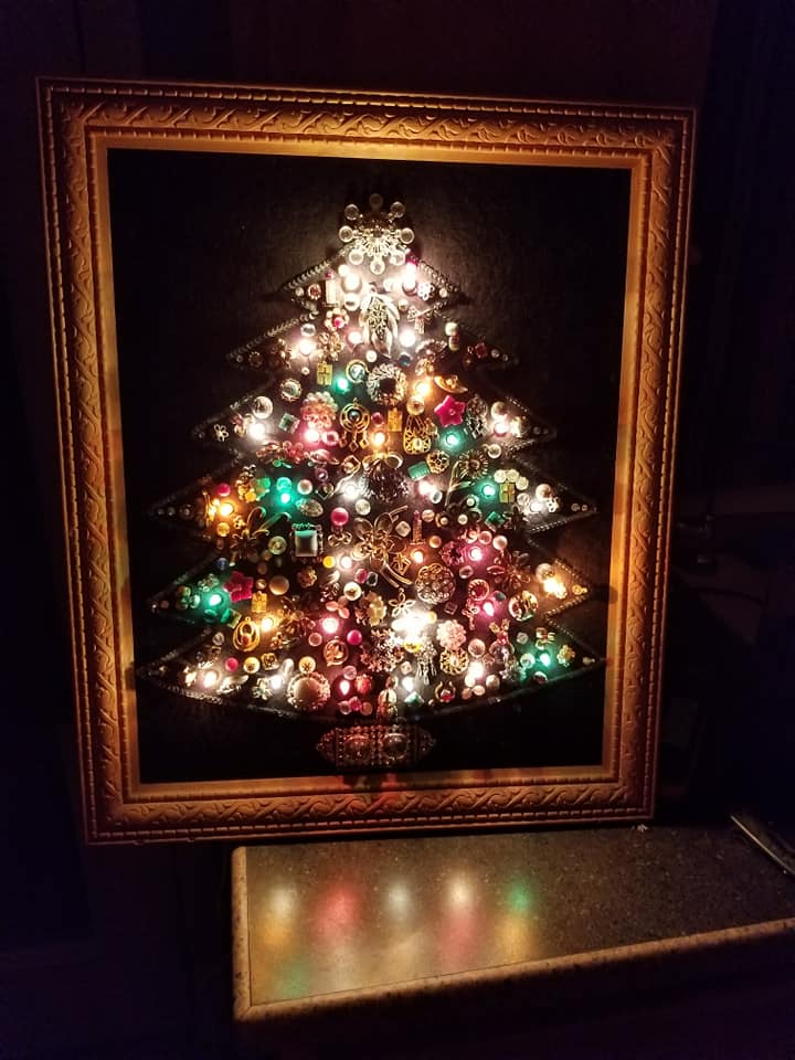 Cineva s-a aratat foarte incantat ca a gasit o "adevarata opera de arta" la care cel mai probabil s-a  lucrat destul de mult