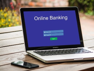 Ferestre care iti cer sa verifici informatii de cont