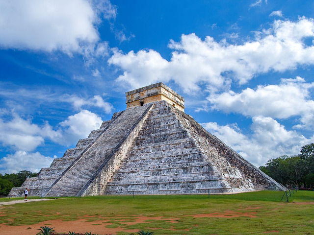 Piramida de la Chichen Itza, Yucatan, Mexic