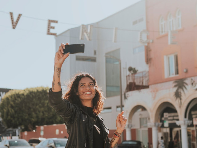 Alege sa faci selfie in locuri sigure