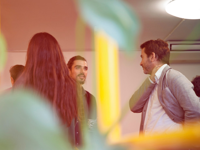 5 pasi pana in interiorul inimii celor din jur