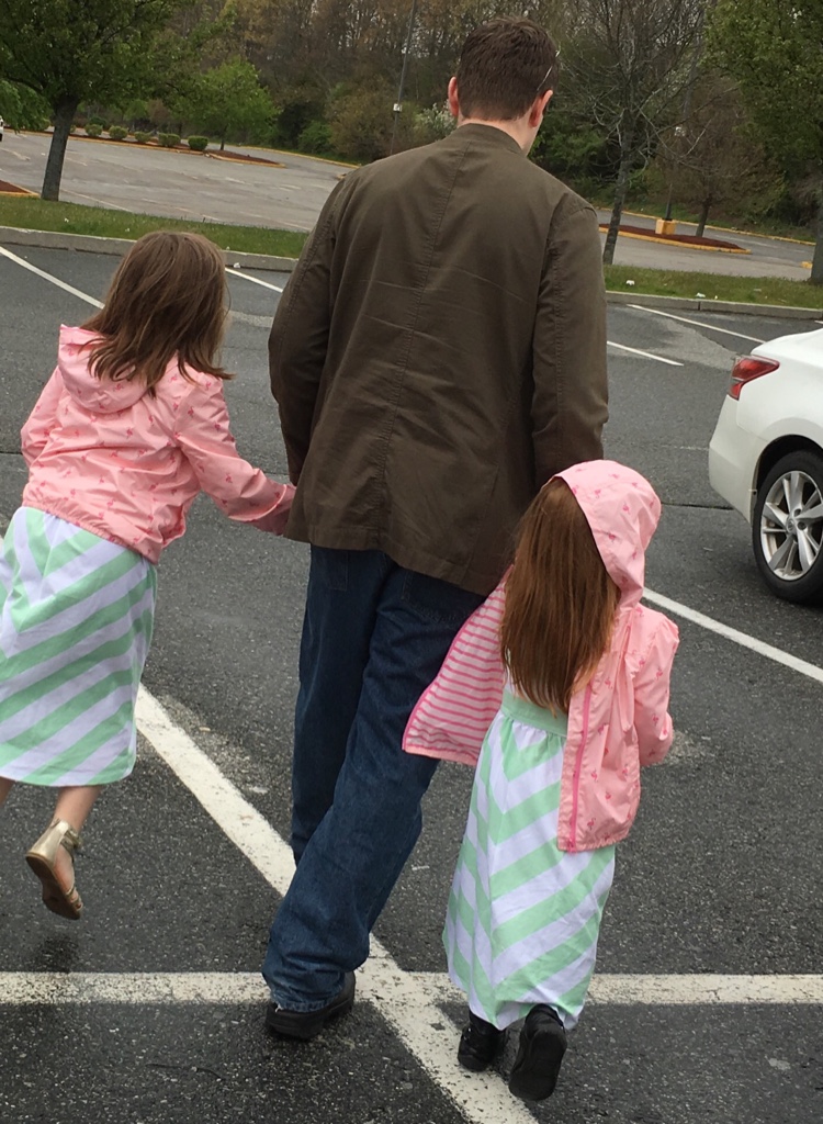 Cand nu vrei sa fii la fel ca toti ceilalti si porti haina asa cum vrei tu