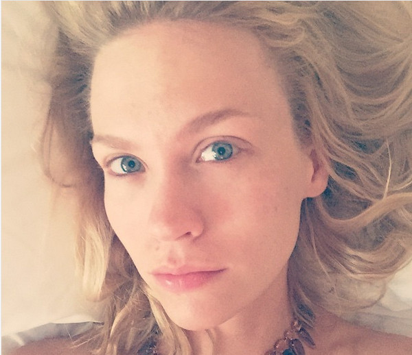 January Jones are 41 de ani si niciun defect