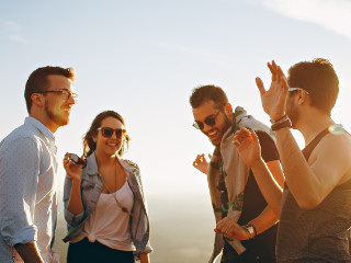 Pastreaza legatura cu persoanele pe care le-ai cunoscut in calatorie