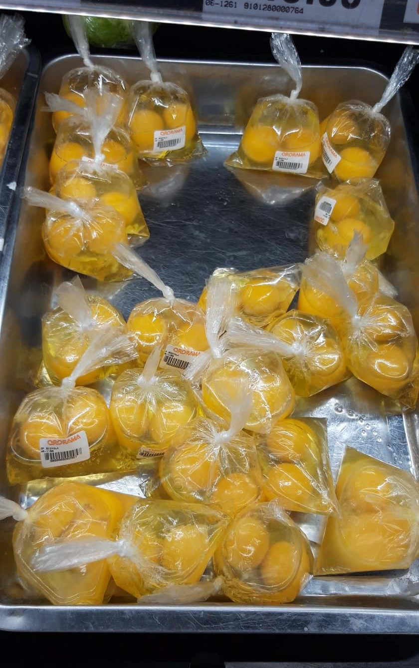 Inlocuirea cojii de ou cu o punga de plastic