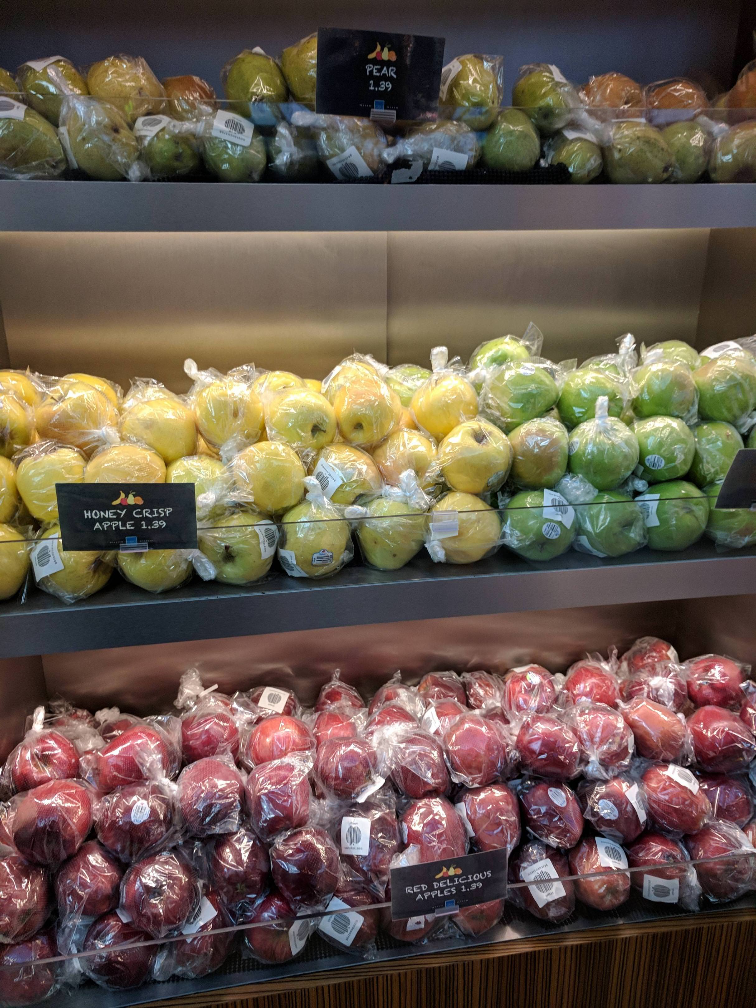 Asta se presupune ca ar tine microbii la distanta