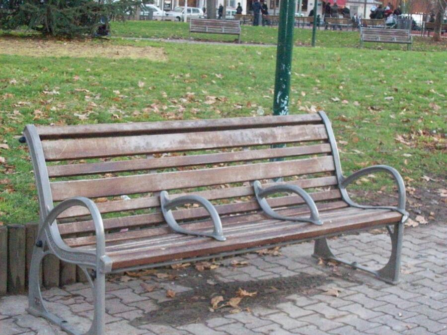 Banca anti-oamenii strazii