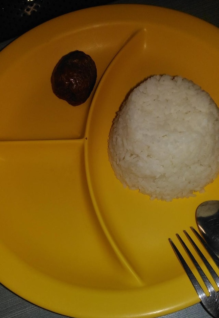 Mic dejun gratuit la un hotel de 4 stele