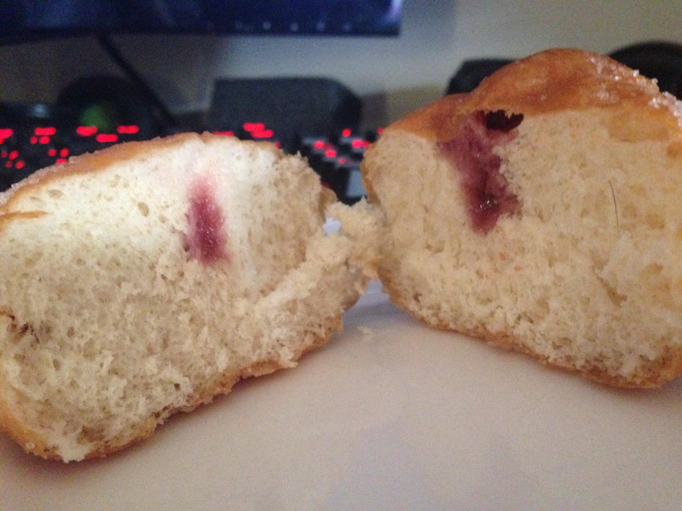 Gogoasa "umpluta" cu gem