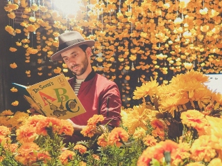 Dreptul de a visa maret