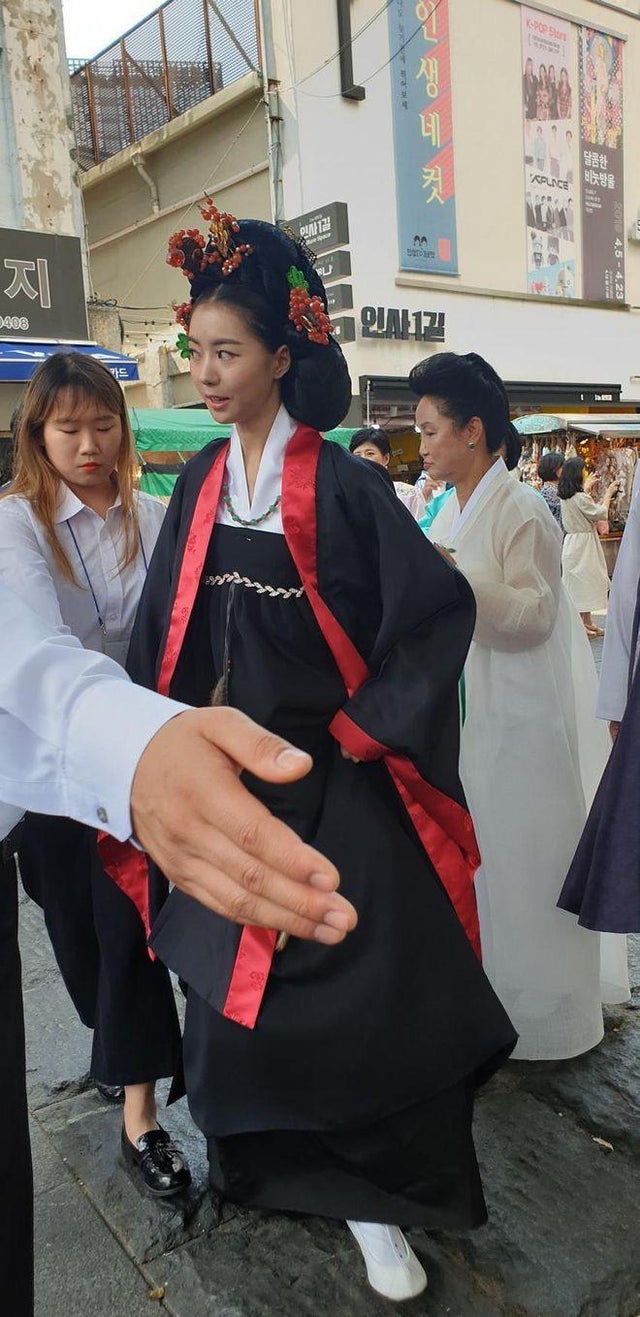 O mana prea mare pentru o tanara asa fragila