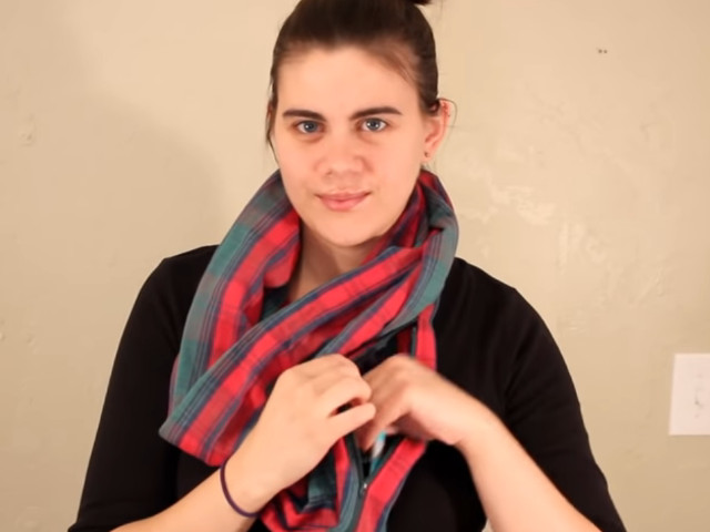 Esarfa cu buzunar ascuns