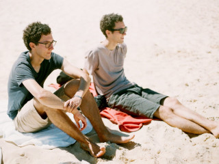 Gemenii care au trait virtual aceeasi viata