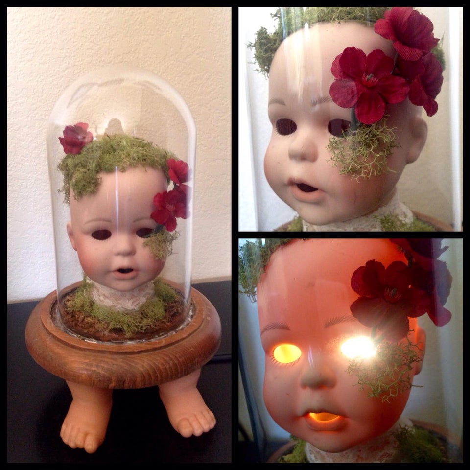 Daca o vezi aprinsa noaptea, te vor trece fiorii