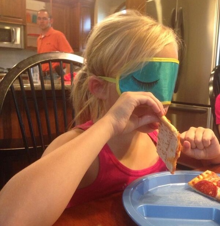 Este suparata si nu vrea sa mai vada pe nimeni: