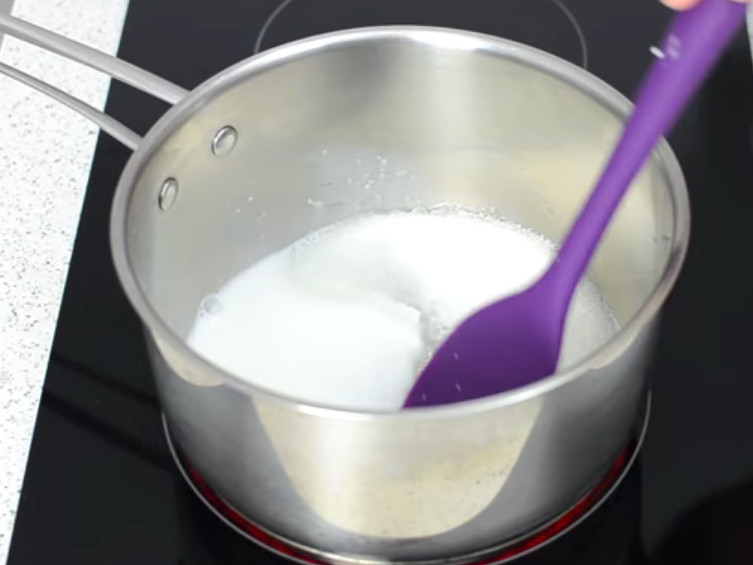 Ingredientele lichide sa fie caldute, nu fierbinti