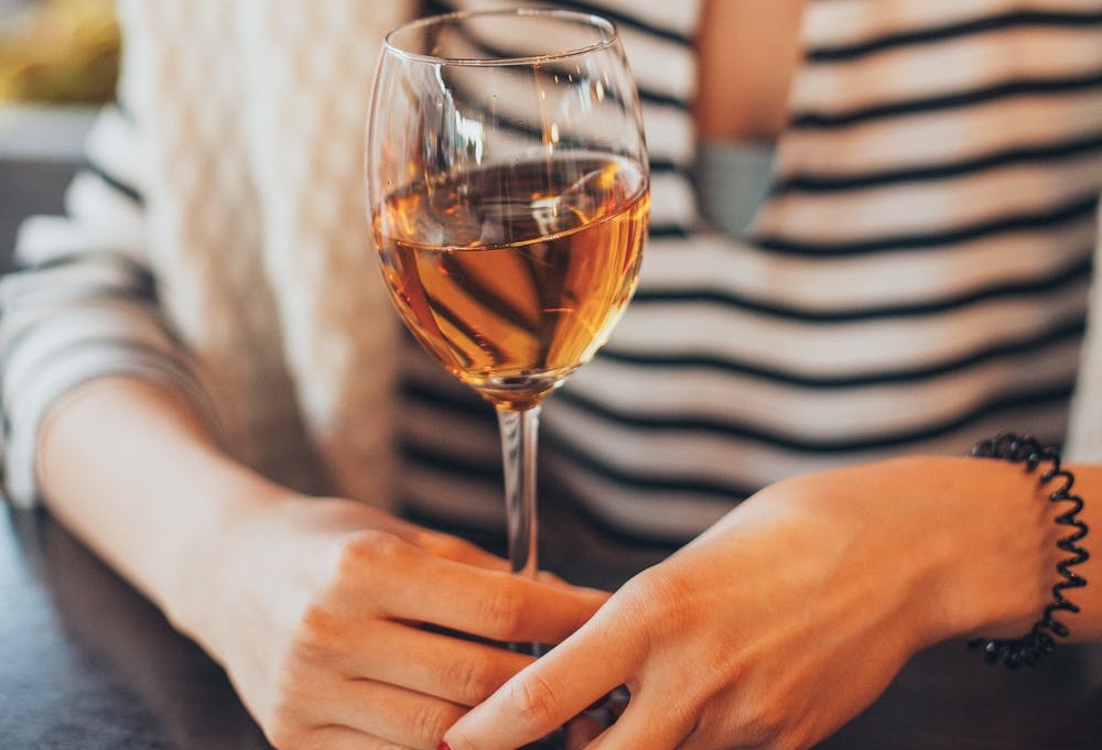 Consuma mai putin alcool