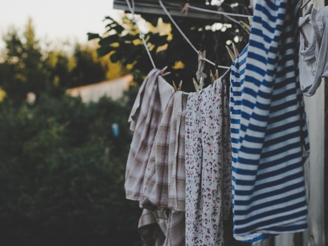 Hainele lasate la uscat