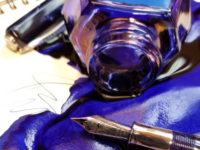 Fixativul folosit pentru pete de cerneala