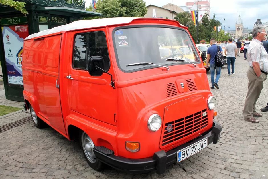Dacia Estafette - prima furgoneta a producatorului