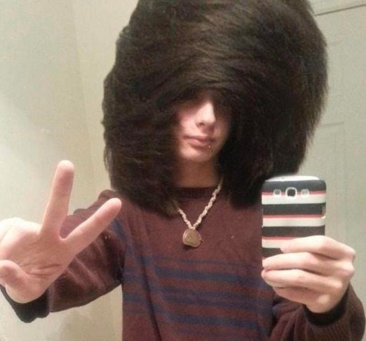 „Am găsit această poză veche în telefon”