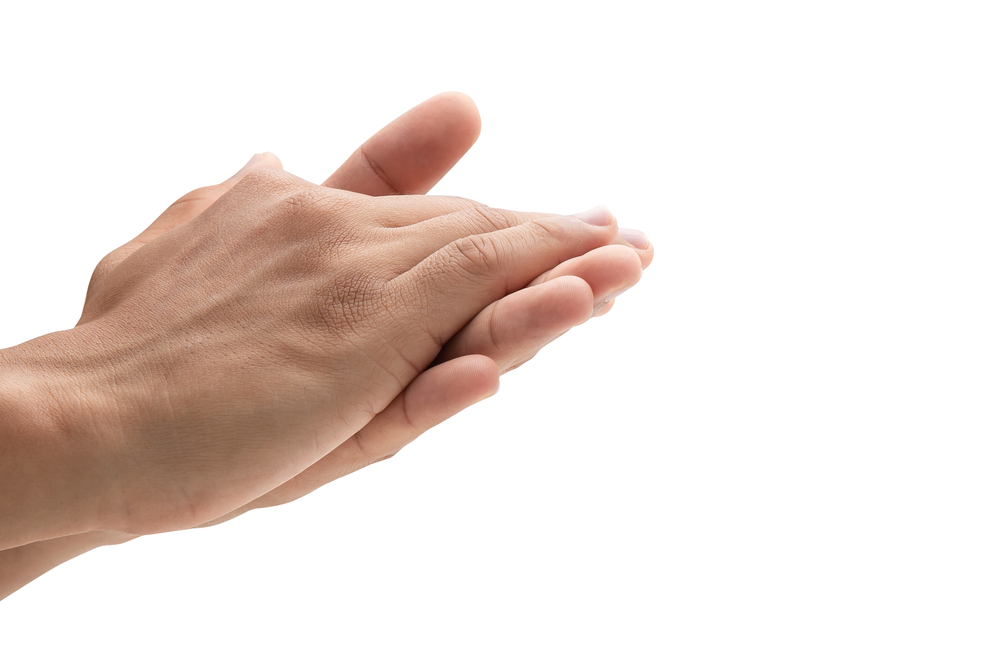 Degetul inelar și cel arătător se află la aceeași lungime