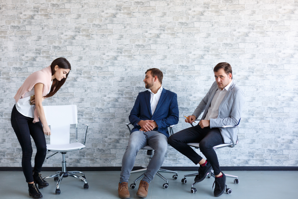 „Aşază”, nu „aşează”