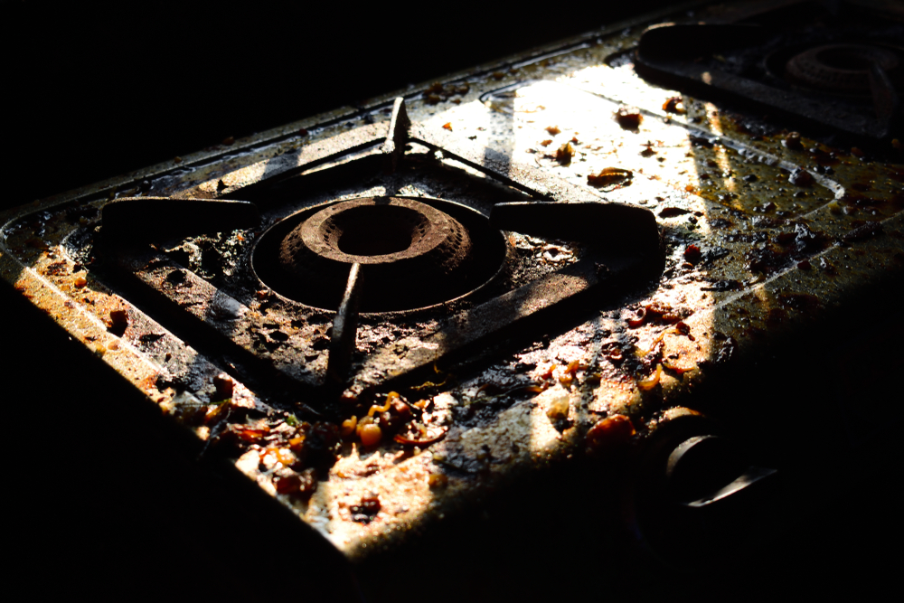 Gătitul pe un cuptor murdar