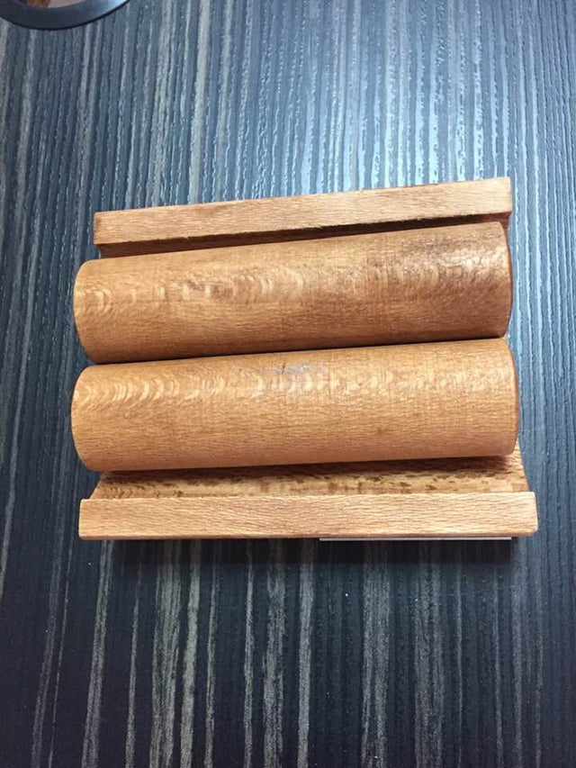 Suportul pentru cărtile de vizită