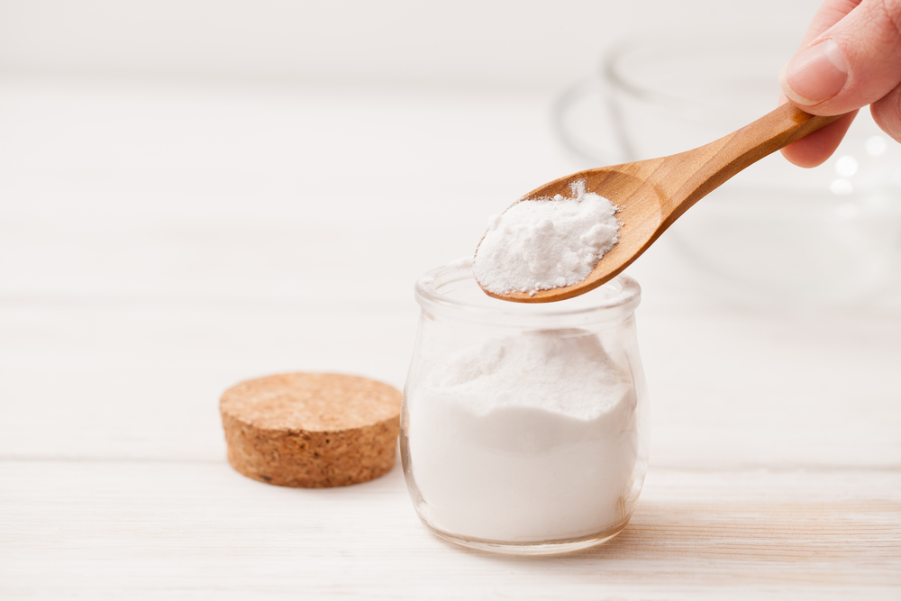 Peroxid de hidrogen, bicarbonat de sodiu şi lichid de spălat vase