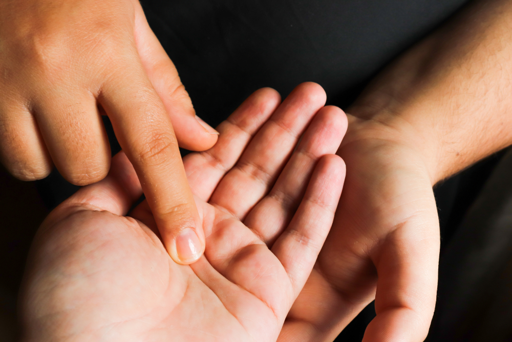 Linia din stânga este mai jos