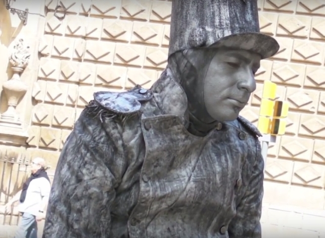 Amuzant, dar credibil