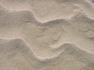 Cate fire de nisip exista pe Pamant?