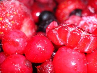 Congelarea fructelor de padure fara a clati cu otet