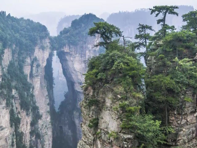 Muntii Tianzi, China