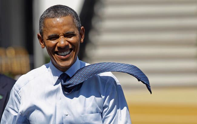 4. Porti cravata atunci cand e vant puternic? Baga o moneda in captuseala pentru a o tine dreapta.