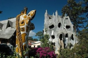1. Hotelul Hang Nga (Hang Nga Hotel)