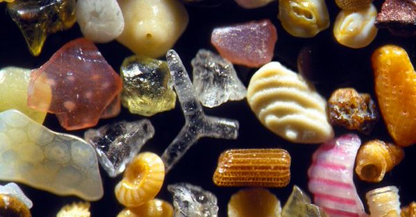 5. Asa arata nisipul vazut la microscop