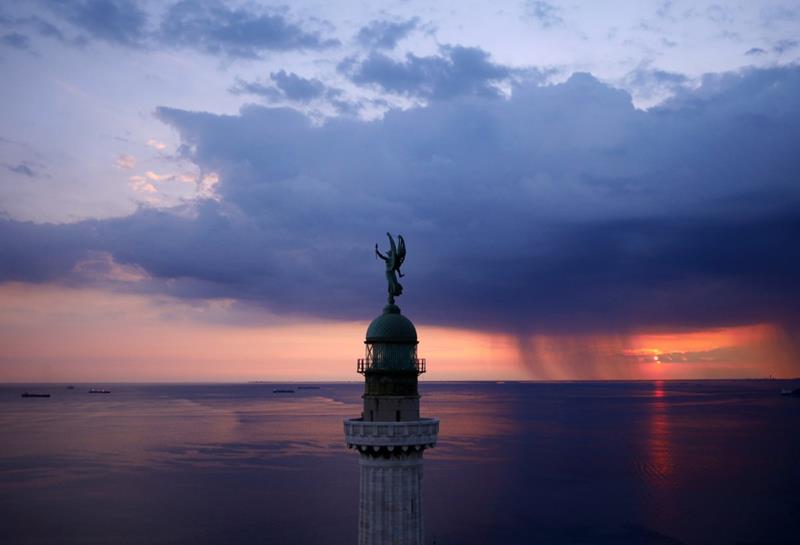 4. Vittoria Light, Trieste, Italia