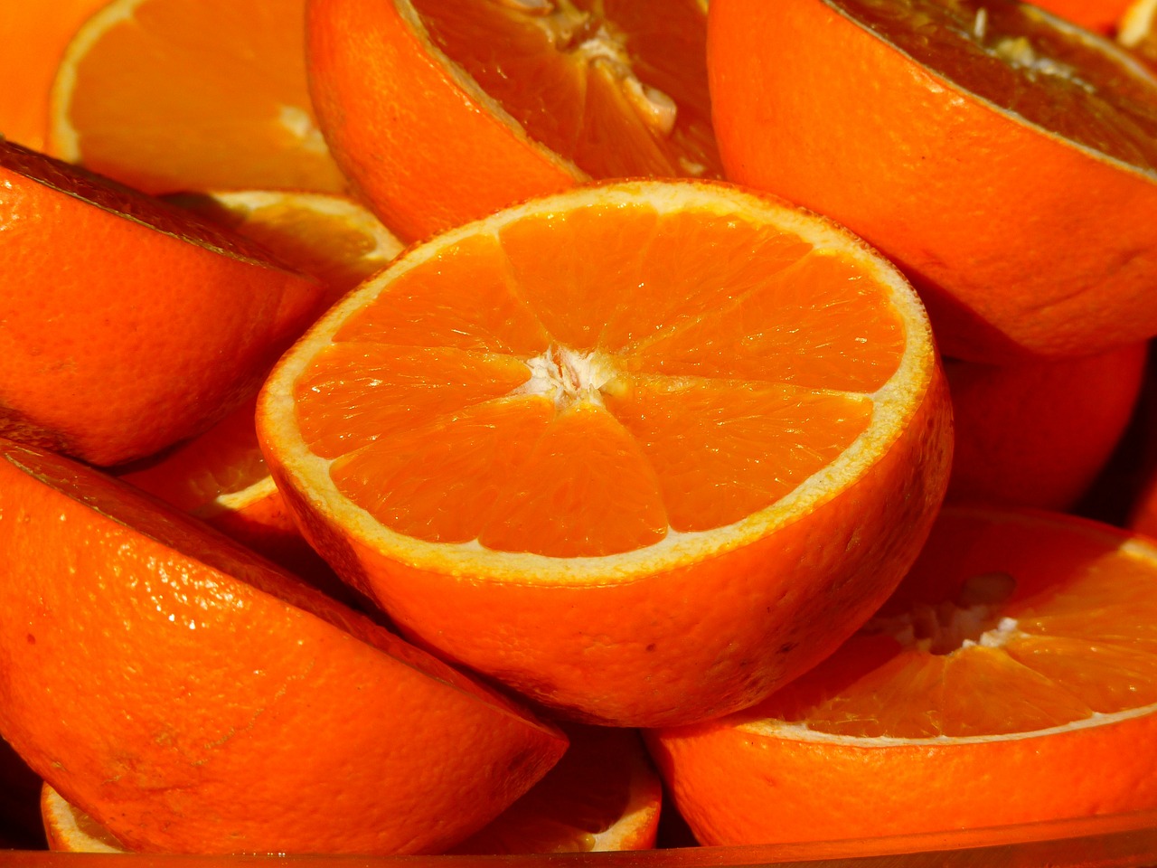 Coaja de portocala, utila pentru albirea dintilor