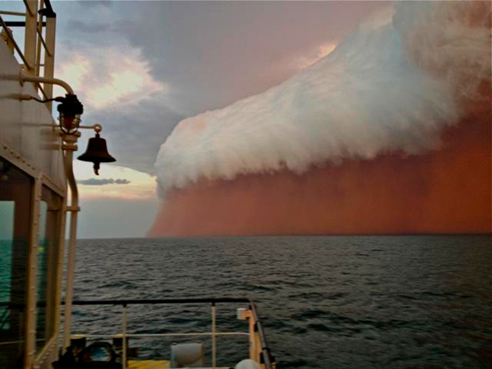 Furtuna de nisip in Australia (in anul 2013)