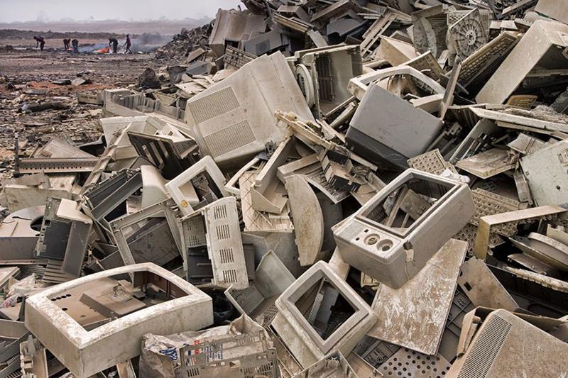 7. Un morman de electrocasnice pe care nu le va recicla nimeni