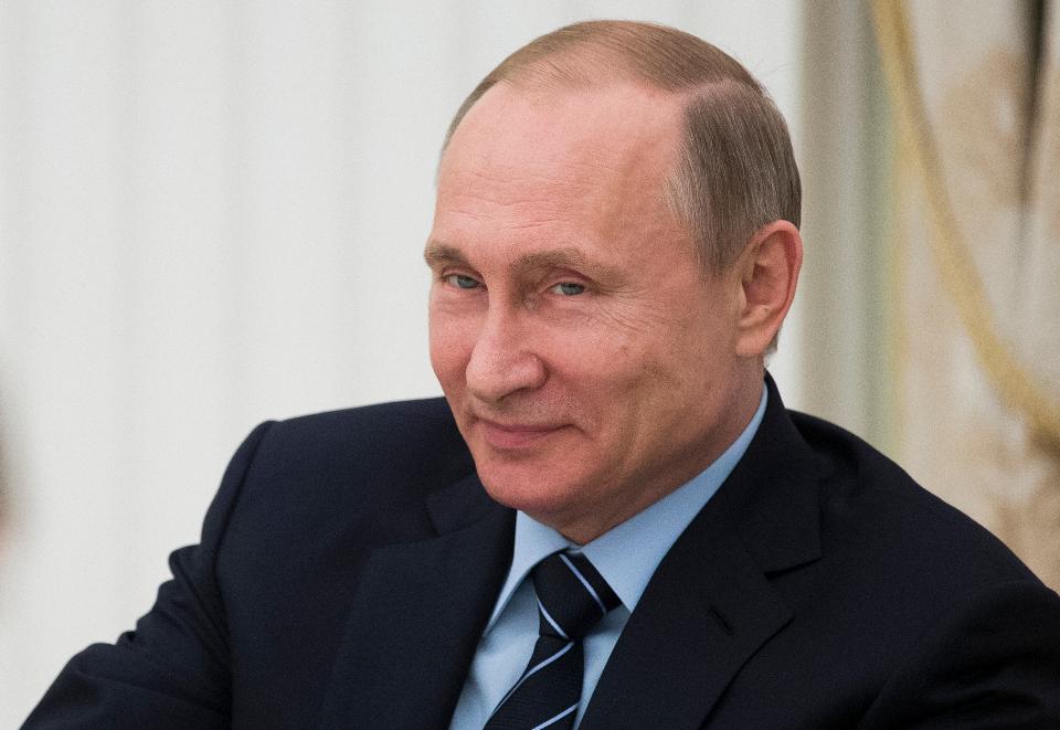 1. Vladimir Putin, presedintele Federatiei Ruse - 40 miliarde $