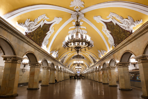 Statia de metrou  Komsomolskaya, Moscova