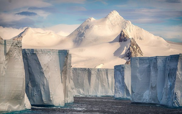 Tabular iceberg, Peninsula Antarctica